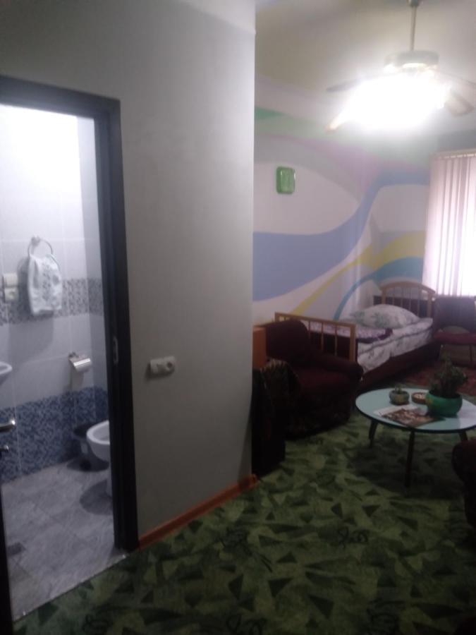 Dom Polski Gyumri Bagian luar foto